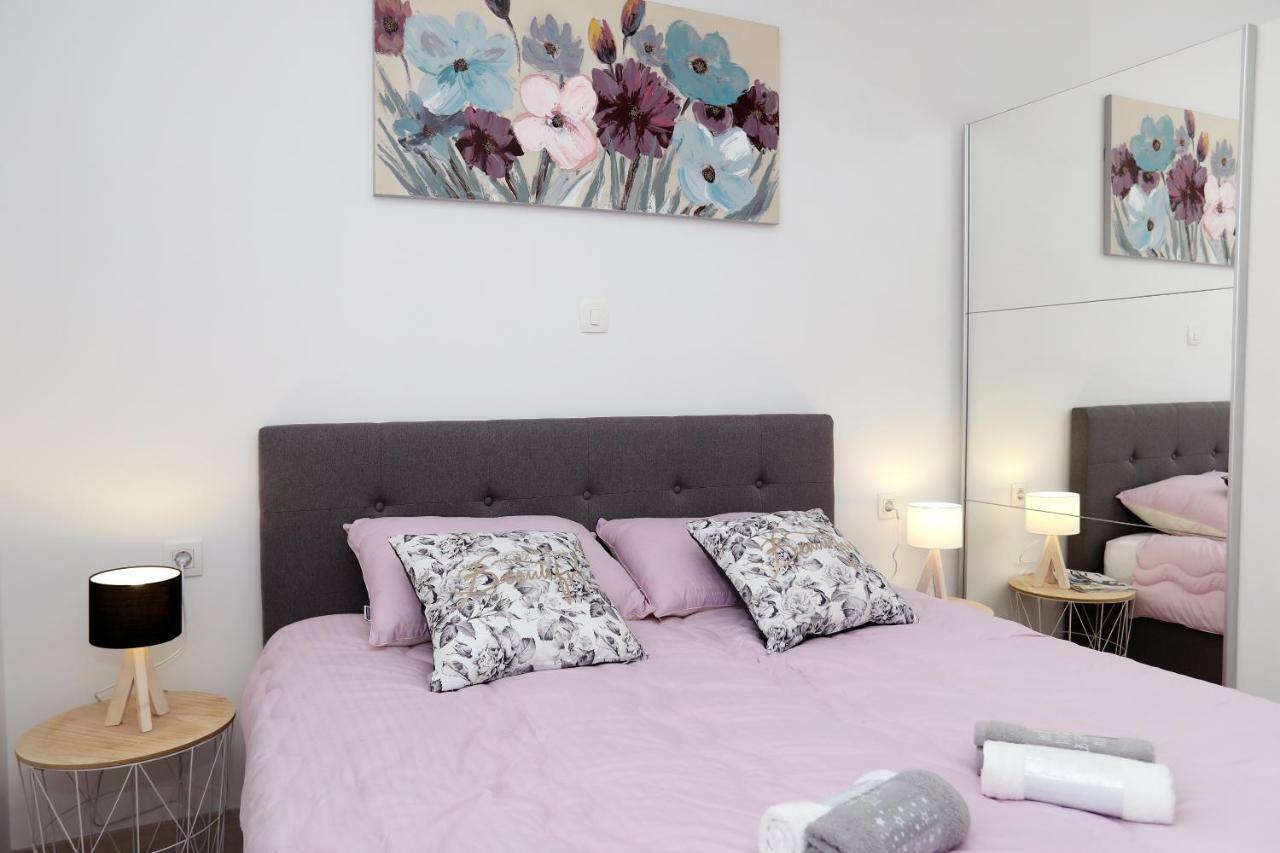 Apartment Little Marijeta Трогир Экстерьер фото