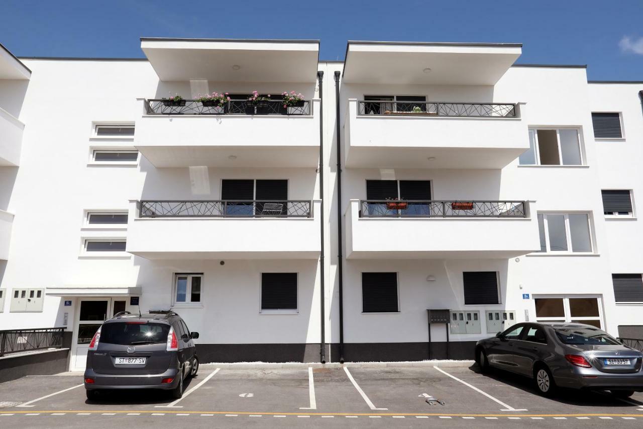 Apartment Little Marijeta Трогир Экстерьер фото